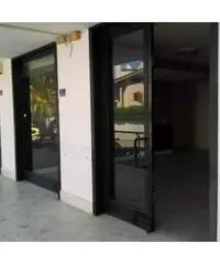 Caserta: Locale commerciale Altro Caserta: Locale commerciale Altro