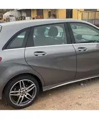 Mercedes classe b200 premium