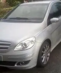 MERCEDES Classe B (T246/242) - 2009 MERCEDES Classe B (T246/242) - 2009