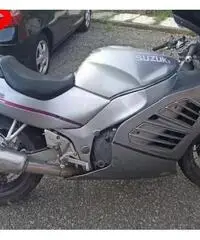 Suzuki rf 600 r Suzuki rf 600 r
