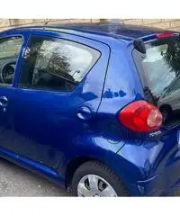 Toyota Aygo 1.0 benzina cambio automatico neopaten Toyota Aygo 1.0 benzina cambio automatico neopaten