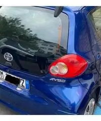 Toyota Aygo 1.0 benzina cambio automatico neopaten Toyota Aygo 1.0 benzina cambio automatico neopaten