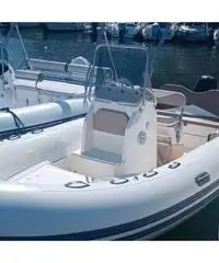 Gommone Capelli 570 con motore Yamaha 40hp Gommone Capelli 570 con motore Yamaha 40hp