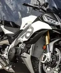 Aprilia Tuono V4 1100 1100 Aprilia Tuono V4 1100 1100