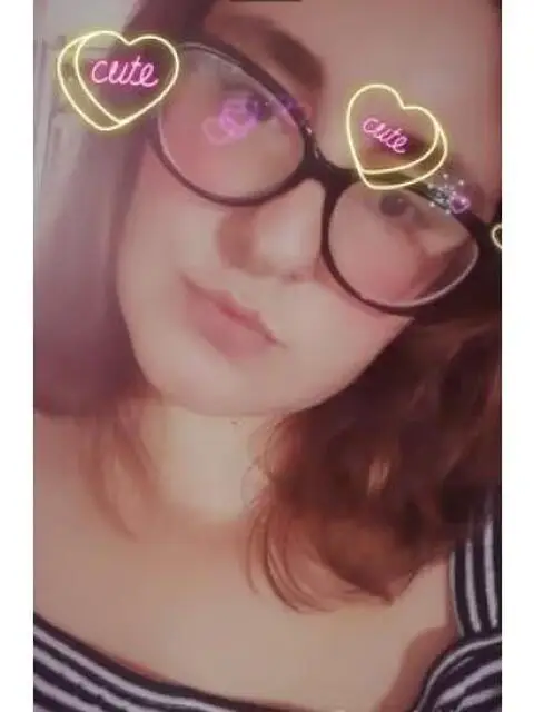 Oss, badante e commessa Oss, badante e commessa