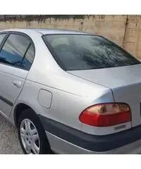TOYOTA Avensis 1.6 benzina anno 2001