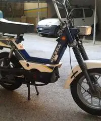 Scooter d'epoca. - Napoli