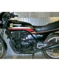 Kawasaki GPZ 550 - 1983