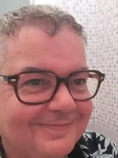 Impiegato, operaio, badante Impiegato, operaio, badante