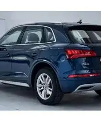 Audi Q5 40 TDI quattro S tronic Business - 2019 Audi Q5 40 TDI quattro S tronic Business - 2019