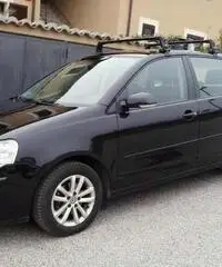 Box Auto Arjes 320 + Barre portapacchi Superauto - Umbria Box Auto Arjes 320 + Barre portapacchi Superauto - Umbria