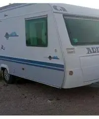 Roulotte Adria 4 posti