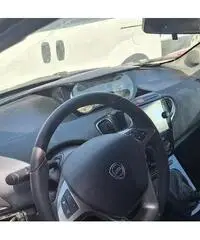 Lancia Ypsilon 1.0 FireFly 5 porte S&S Hybrid Ecoc