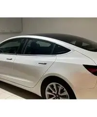 TESLA Model 3 - 2019