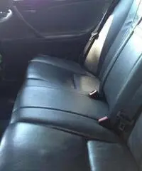 MERCEDES E 200