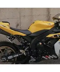 Yamaha r1 Yamaha r1