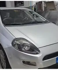 Fiat Punto 1.3 MJT 2013 Fiat Punto 1.3 MJT 2013