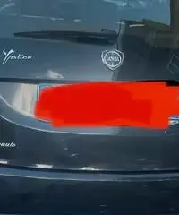 Lancia Y