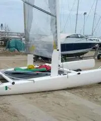 Catamarano bim2000