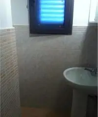 X 2 studentesse amiche: stanza in centro