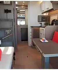 Burstner Lyseo TD 680: Semintegrale bagno retro