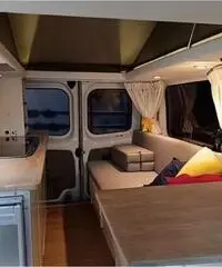 Opel Vivaro omologato camper 5,3 mt