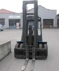 CARRELLO ELEVATORE DIESEL OM DI 50 C 500