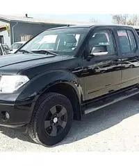 NISSAN NAVARA 2010