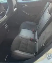 Mercedes-Benz GLA200