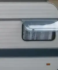 Roulotte Adria 390 T Comfort