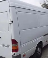 Mercedes sprinter