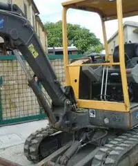 Mini escavatore volvo ec 25 anno 2006 25 quintali Mini escavatore volvo ec 25 anno 2006 25 quintali