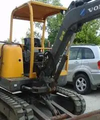 Mini escavatore volvo ec 25 anno 2006 25 quintali Mini escavatore volvo ec 25 anno 2006 25 quintali