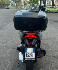 Honda Forza 350 Deluxe