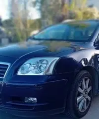 TOYOTA Avensis 2.0 D4D 116cv SW Motore rifatto