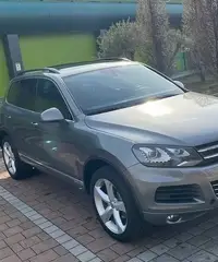 VOLKSWAGEN Touareg 2ª serie - 2011