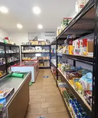 Alimentari No Somministrazione a Tivoli - Villa Ad