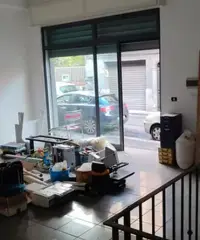 S.G.La Punta centro bottega di 140 mq su 2 livelli S.G.La Punta centro bottega di 140 mq su 2 livelli
