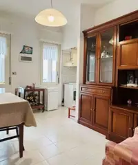 Appartamento trilocale con terrazzo.