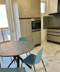 Nuova ristrutturazione parziale vista mare