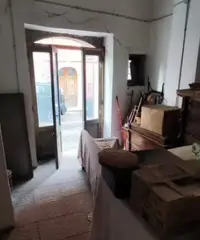 Appartamento indipendente con terreno Appartamento indipendente con terreno