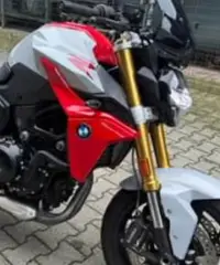 Fantastica bmw f900