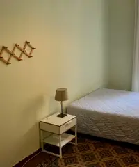 Camera in via Piero della Francesca, 74 Milano Camera in via Piero della Francesca, 74 Milano