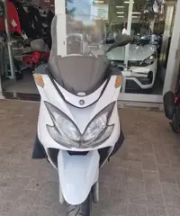 Yamaha majesty 400 2012 esamino permuta