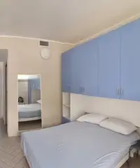 Dall' 8 al 15 Giugno: vista mare con lido