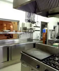 Attività Bar, Tavola calda e Ricevitoria ben avviata