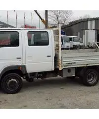 Camion nissan cabstar 7 posti cassone fisso