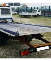 Carroattrezzi iveco daily