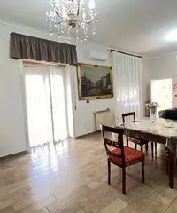 Trilocale ingresso indipendente via F.lli Bandiera