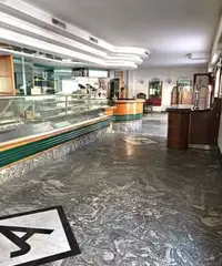 Via Pitz'E Serra: Locale commerciale di 144 mq